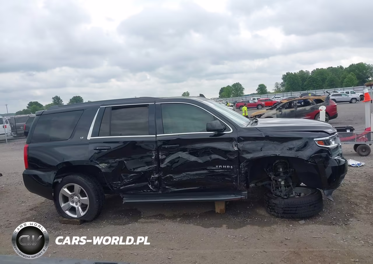2018 Chevrolet Tahoe Lt VIN:1GNSCBKC0JR222836 - 13