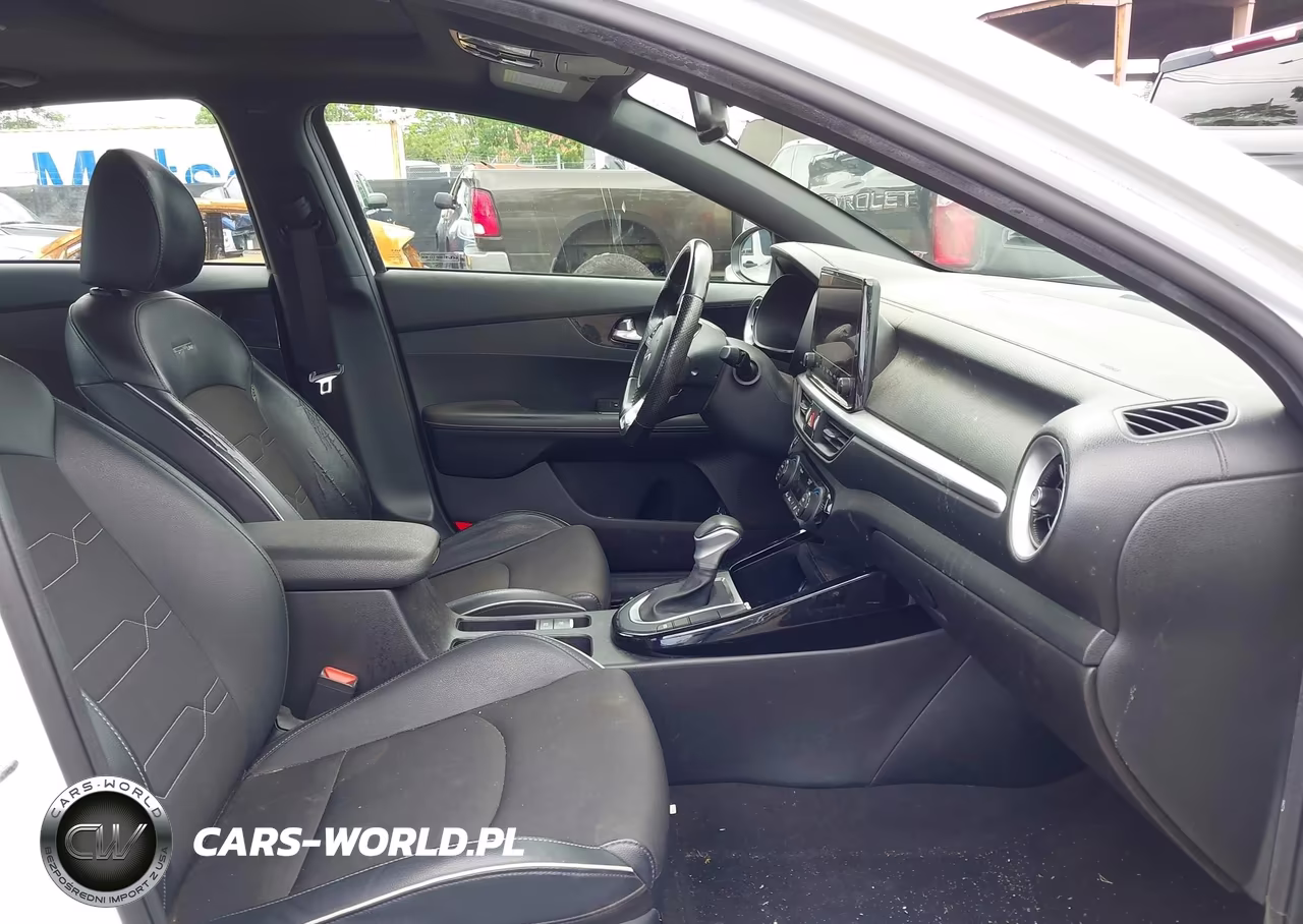 2023 Kia Forte Gt-Line VIN:3KPF54AD6PE605744 - 5