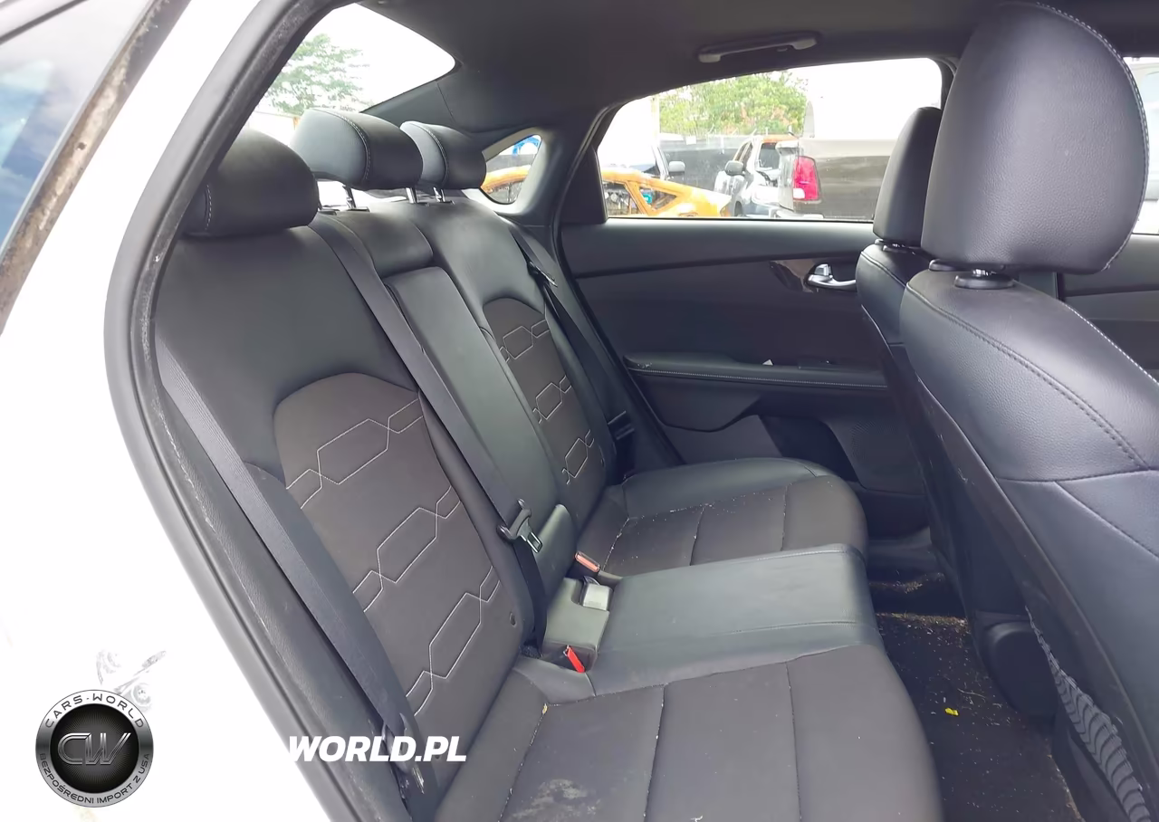 2023 Kia Forte Gt-Line VIN:3KPF54AD6PE605744 - 8