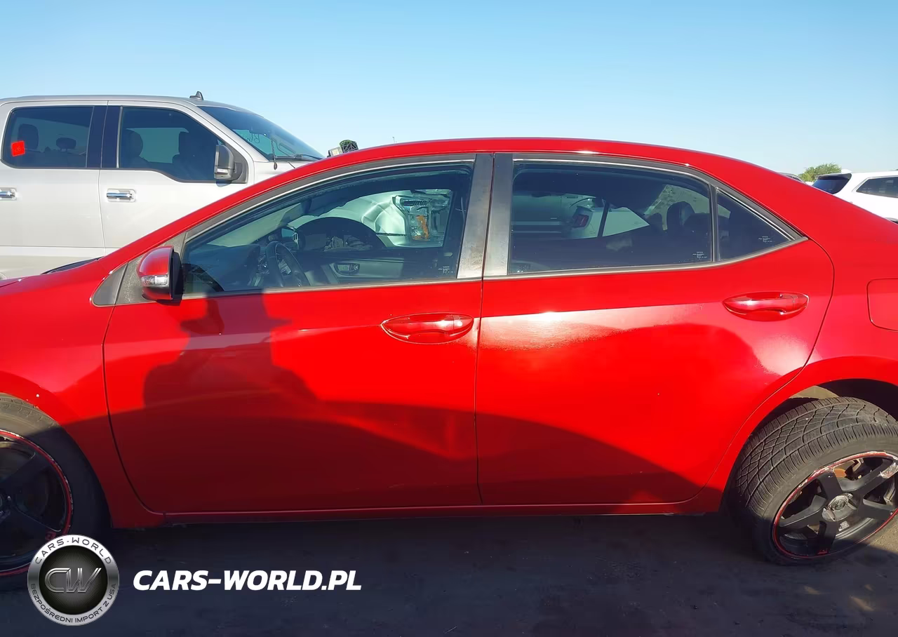 2015 Toyota Corolla S Plus VIN:5YFBURHE2FP287504 - 14
