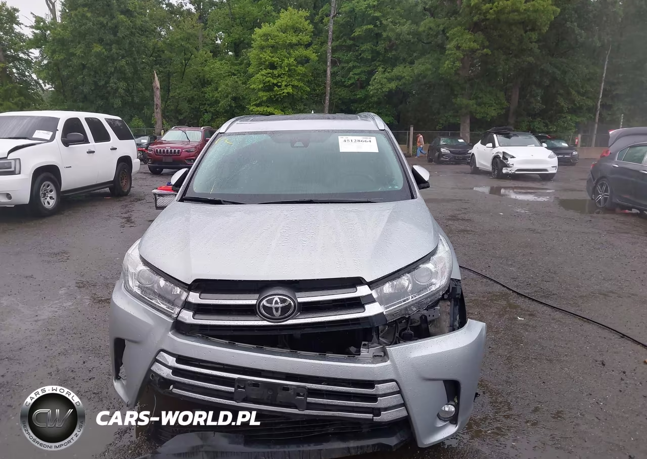 2017 Toyota Highlander Limited VIN:5TDDZRFH1HS361898 - 11