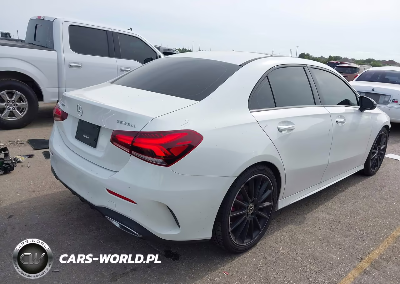 2022 Mercedes-Benz A 220 VIN:W1K3G4EB7NJ364028 - 4
