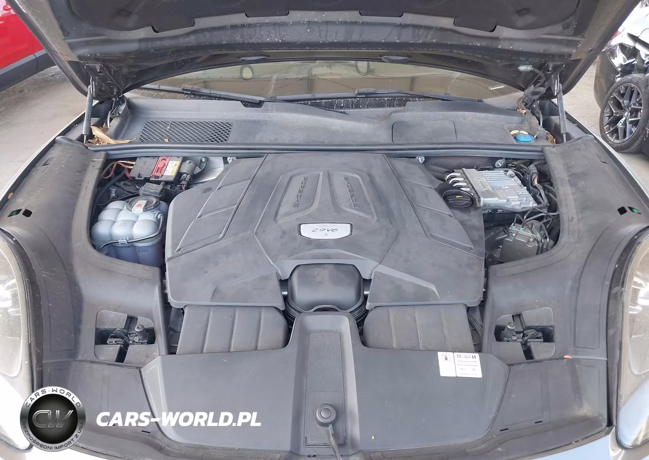2019 Porsche Cayenne S VIN:WP1AB2AY9KDA64823 - 10