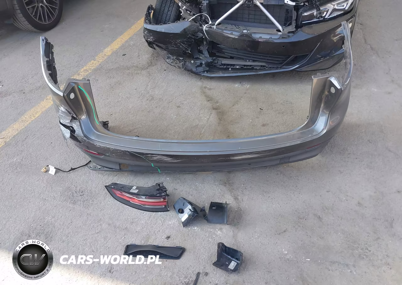2019 Porsche Cayenne S VIN:WP1AB2AY9KDA64823 - 12
