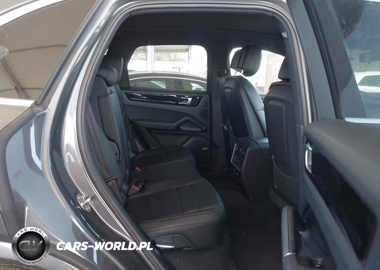 2019 Porsche Cayenne S VIN:WP1AB2AY9KDA64823 - 8