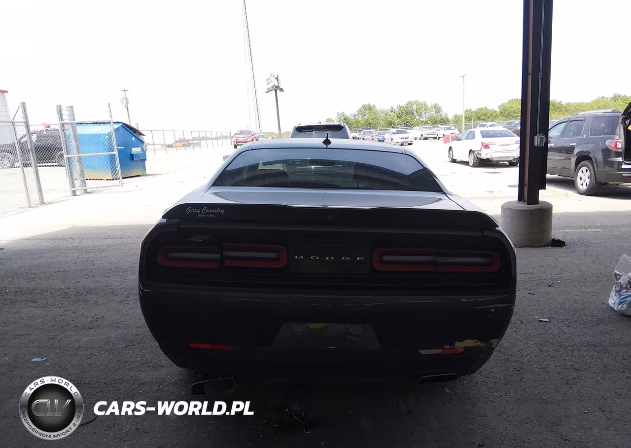 2015 Dodge Challenger Sxt Plus VIN:2C3CDZBG1FH758132 - 16