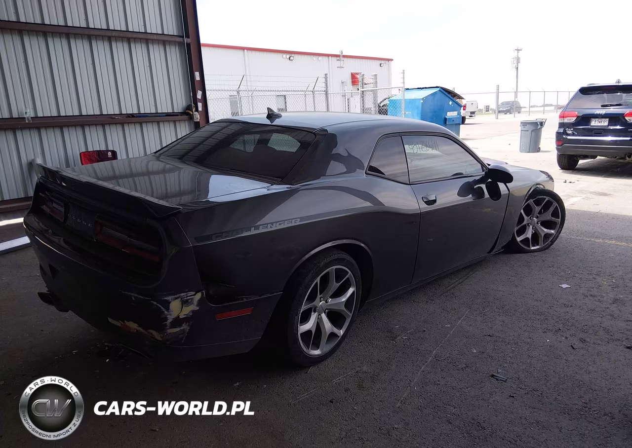 2015 Dodge Challenger Sxt Plus VIN:2C3CDZBG1FH758132 - 4