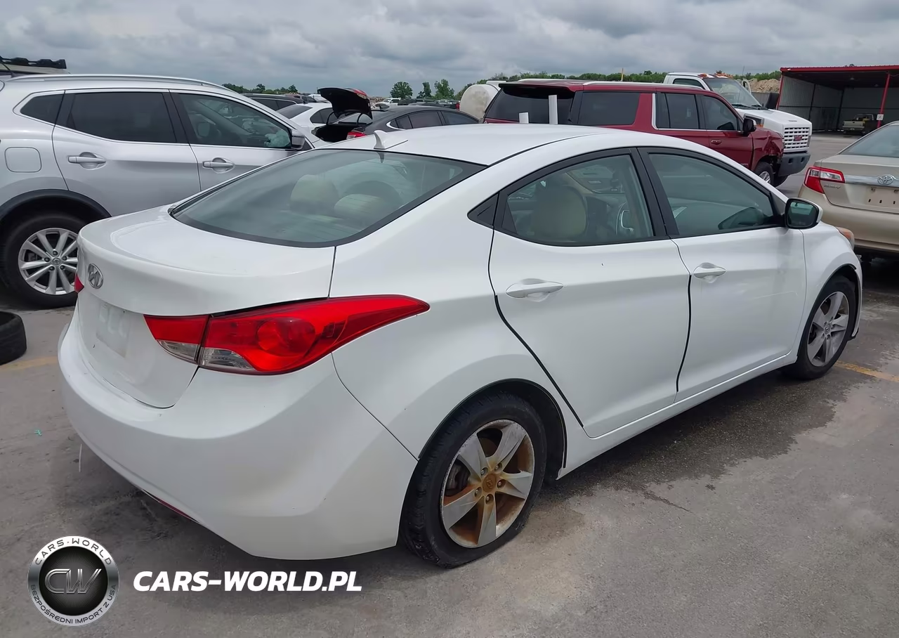 2012 Hyundai Elantra Gls VIN:5NPDH4AE3CH149148 - 4