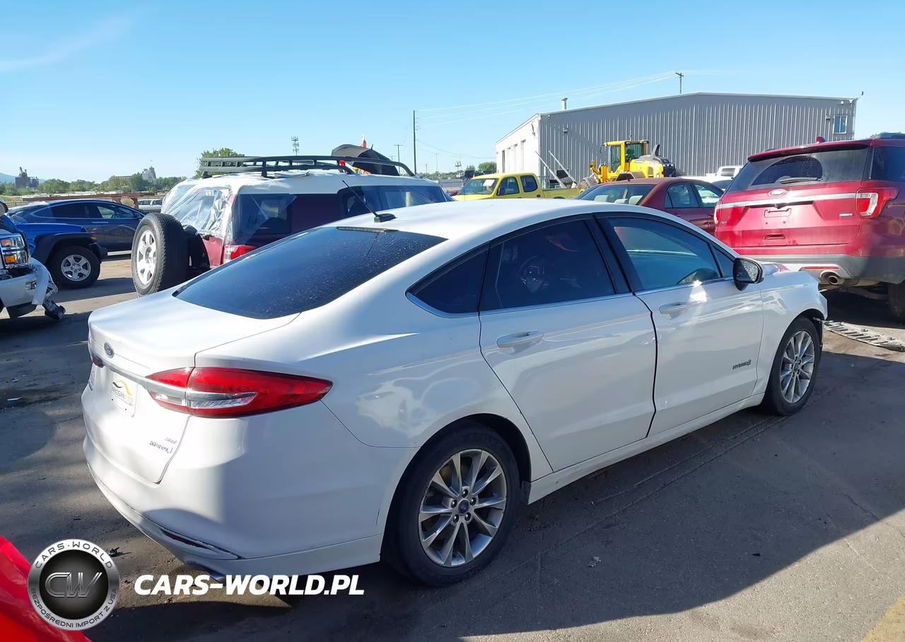 2017 Ford Fusion Hybrid Se VIN:3FA6P0LU5HR386260 - 4