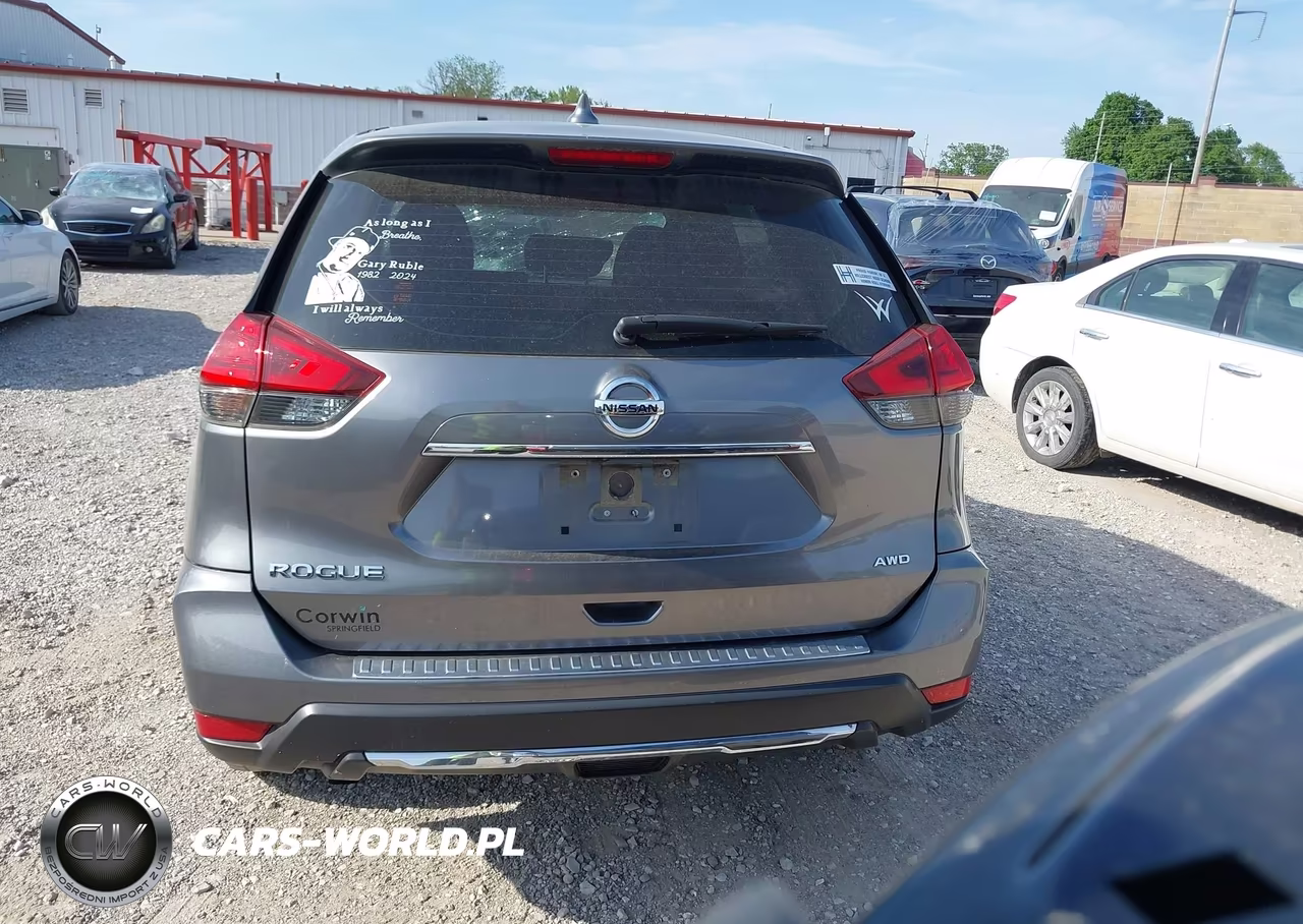 2017 Nissan Rogue S VIN:JN8AT2MV6HW026614 - 17