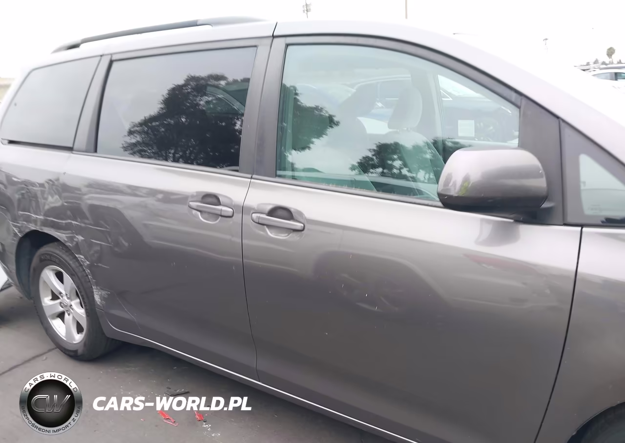 2017 Toyota Sienna Le 8 Passenger VIN:5TDKZ3DC7HS819701 - 14