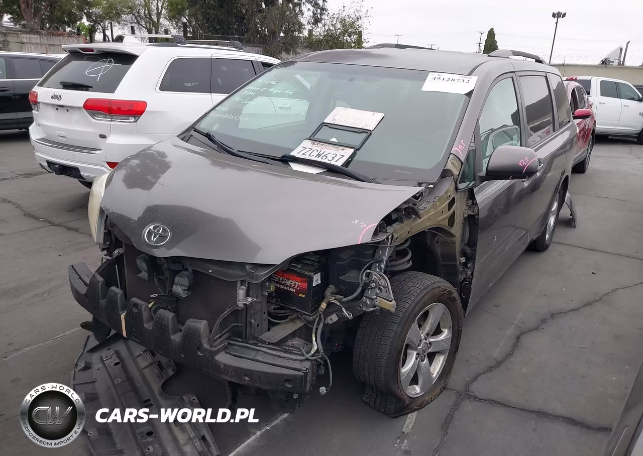 2017 Toyota Sienna Le 8 Passenger VIN:5TDKZ3DC7HS819701 - 2