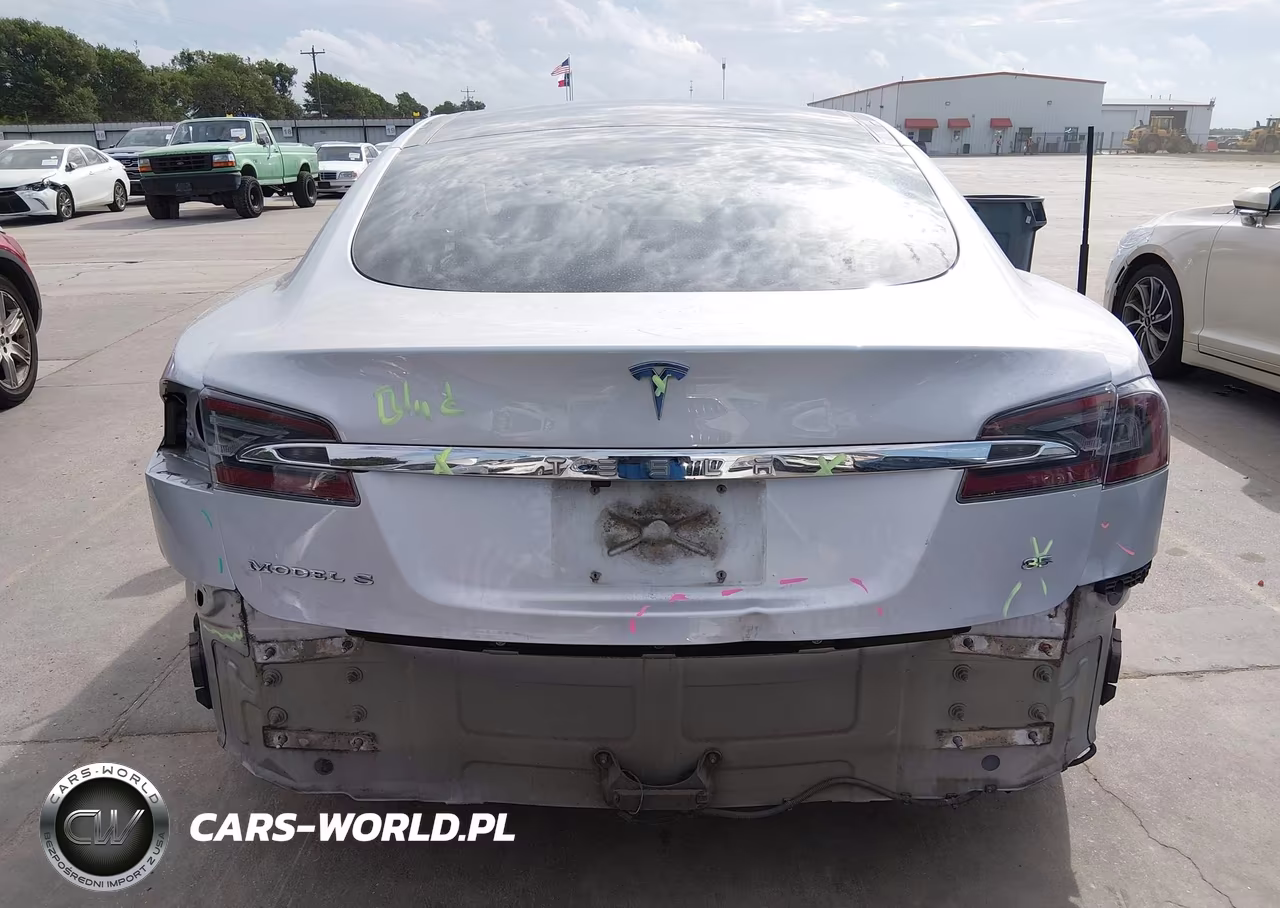 2013 Tesla Model S VIN:5YJSA1CN0DFP17217 - 17