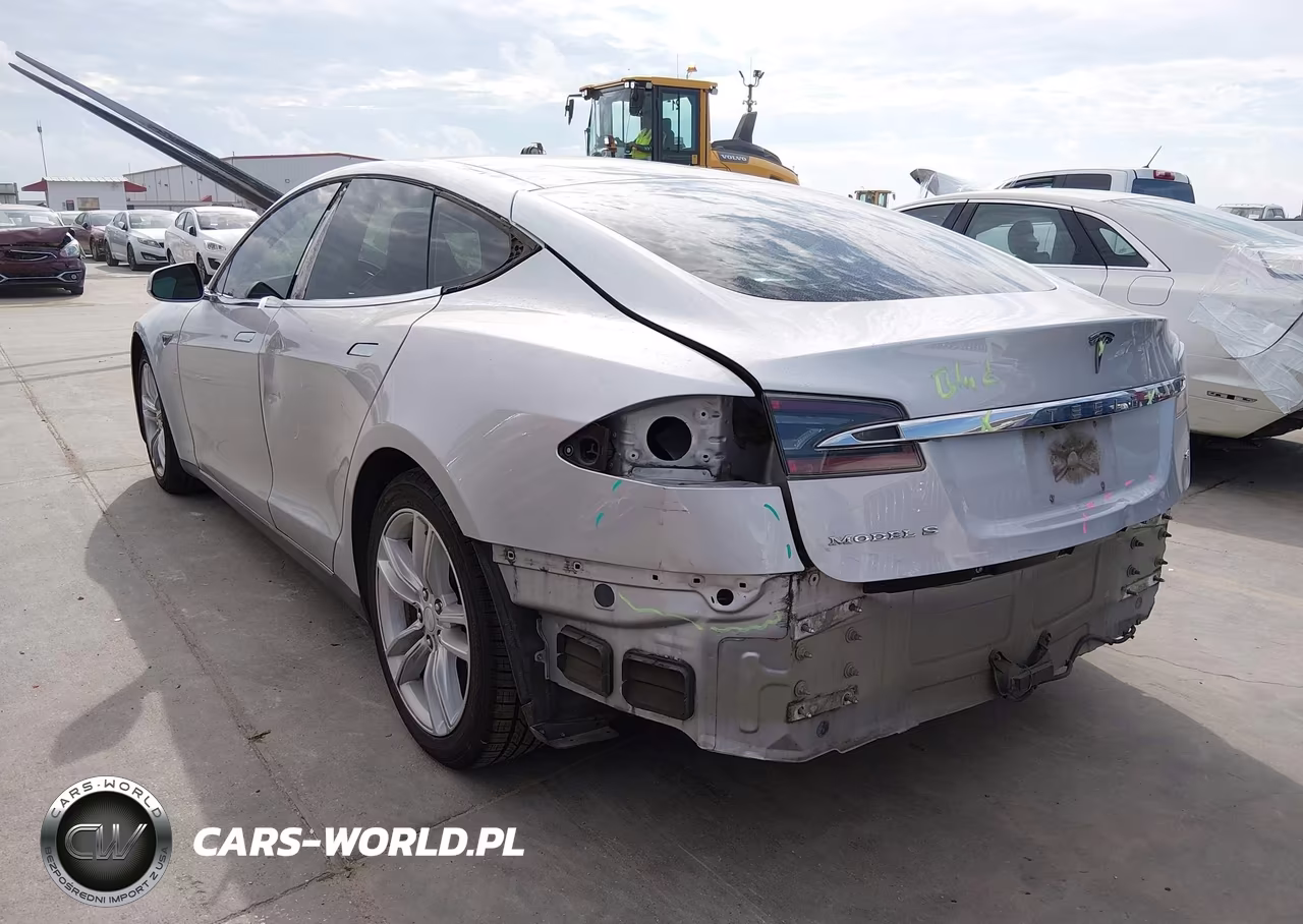 2013 Tesla Model S VIN:5YJSA1CN0DFP17217 - 3