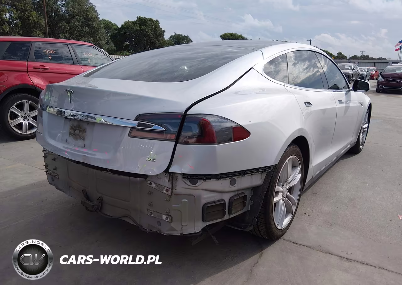 2013 Tesla Model S VIN:5YJSA1CN0DFP17217 - 4