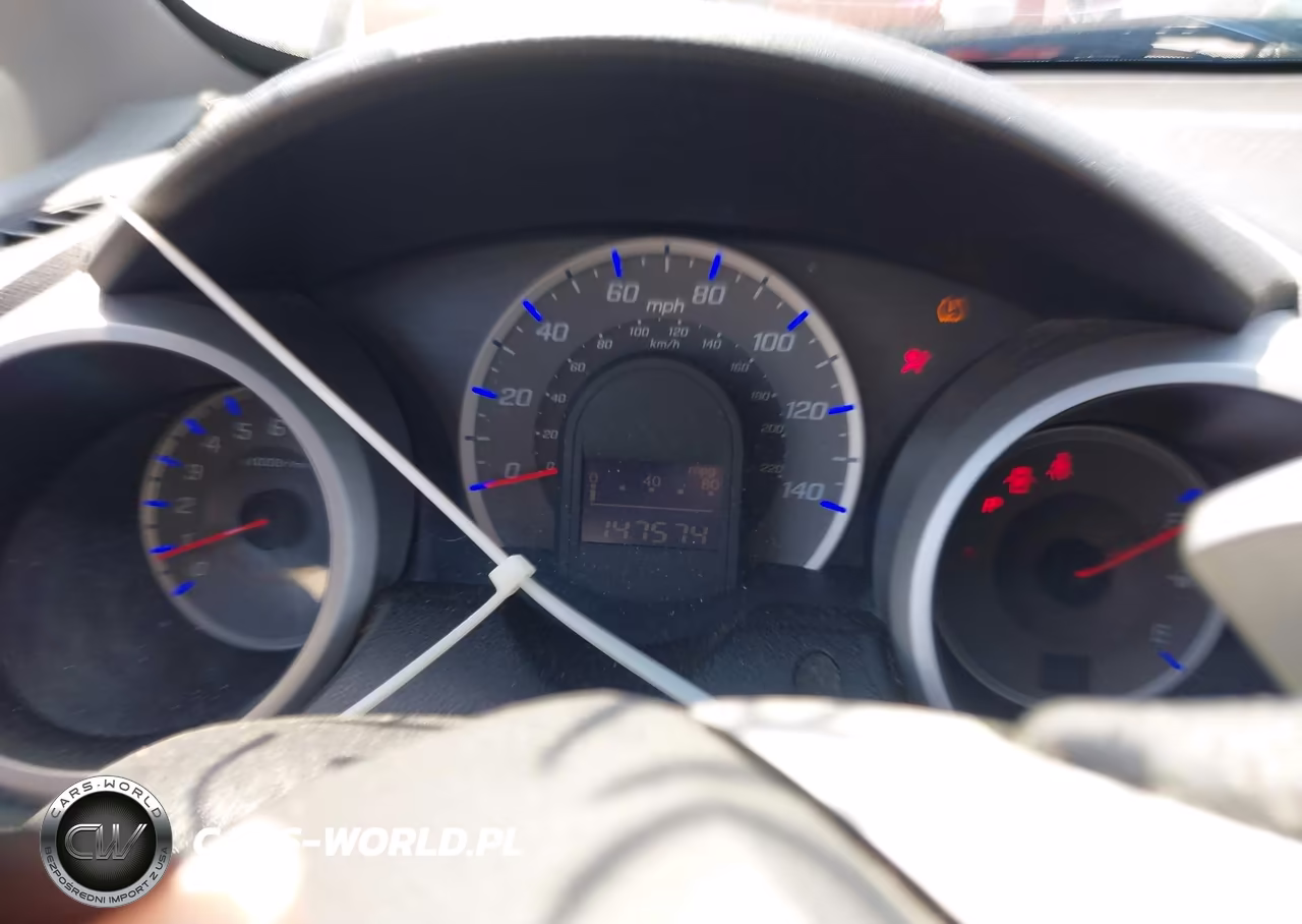 2010 Honda Fit Sport VIN:JHMGE8H40AC031382 - 7