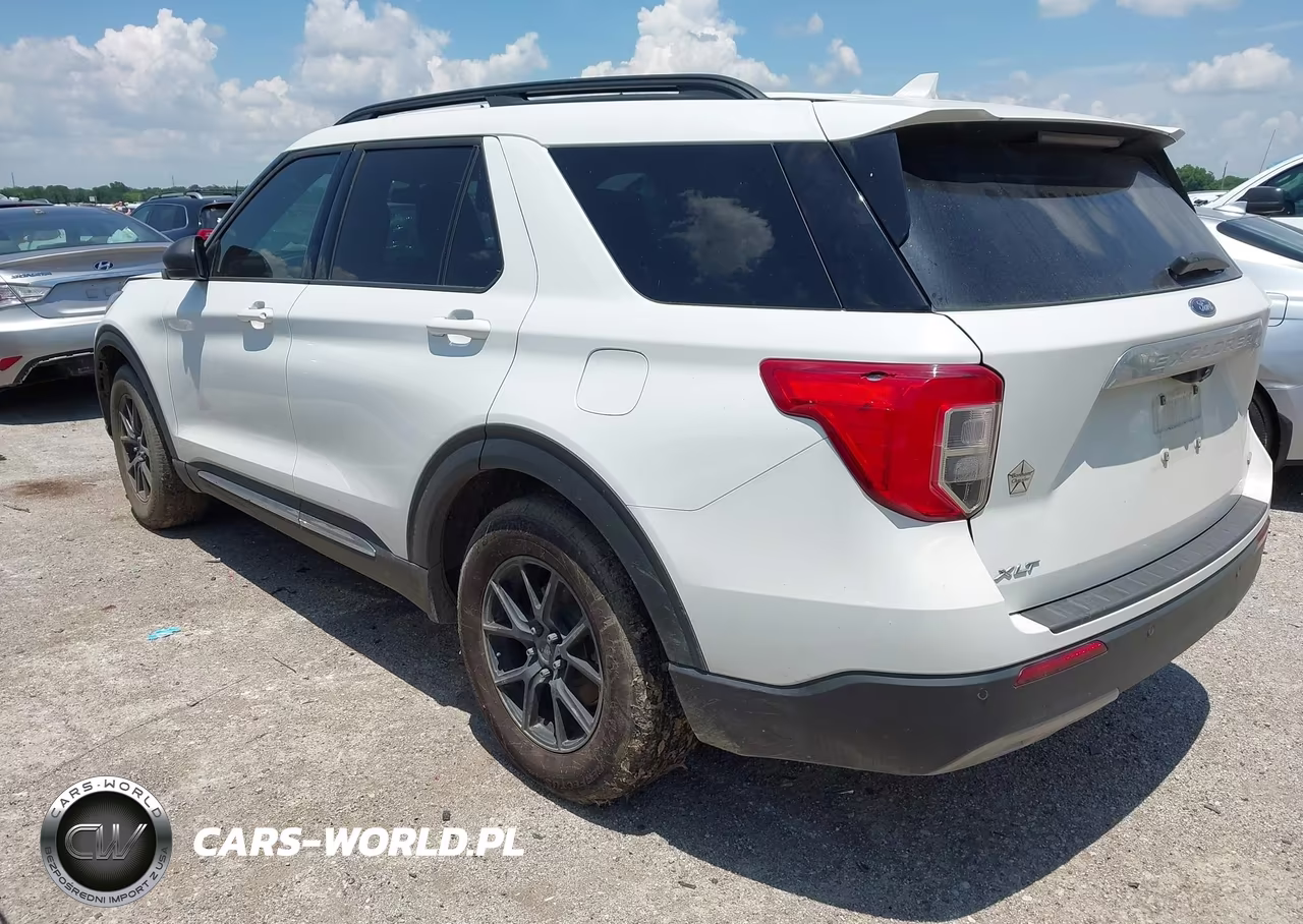 2020 Ford Explorer Xlt VIN:1FMSK7DHXLGC80111 - 3