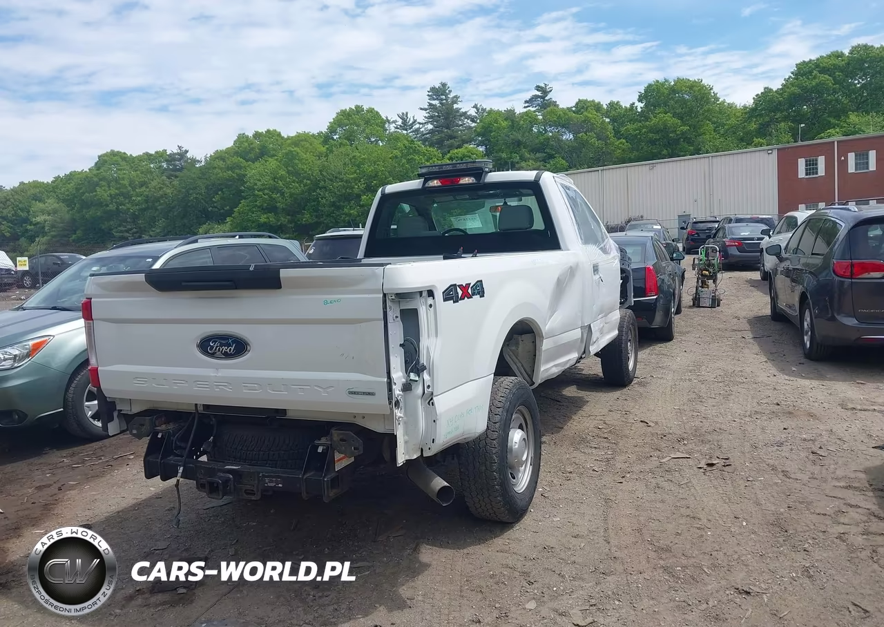 2017 Ford F-250 Xl VIN:1FTBF2B66HEE98935 - 4