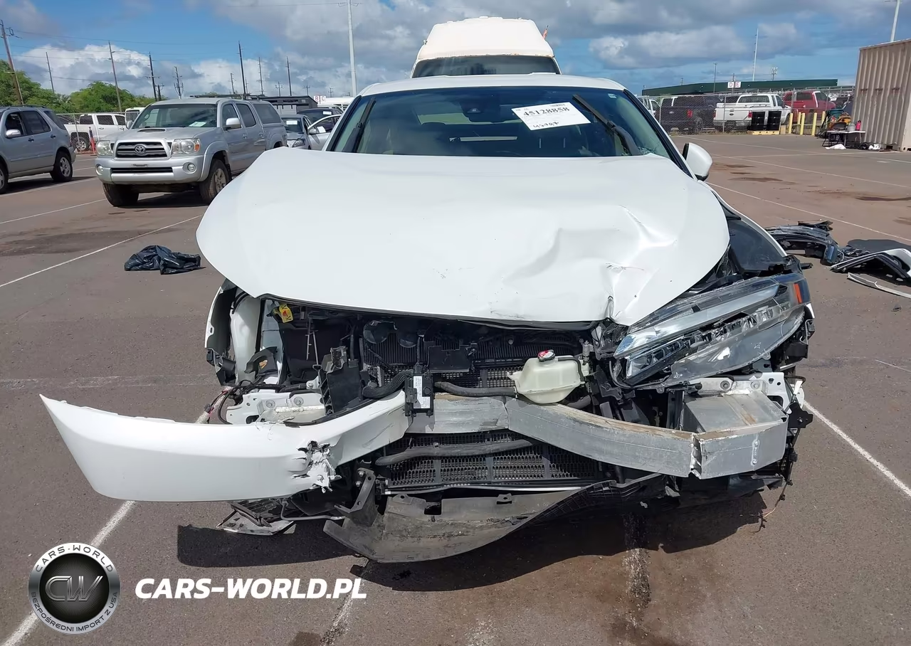 2018 Honda Clarity Plug-In Hybrid VIN:JHMZC5F17JC022930 - 13
