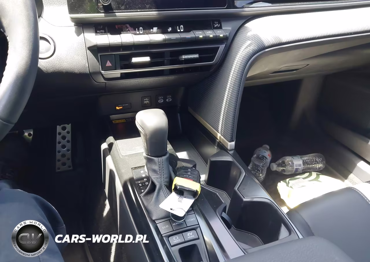 2025 Toyota Camry Se VIN:4T1DAACK3SU595998 - 11