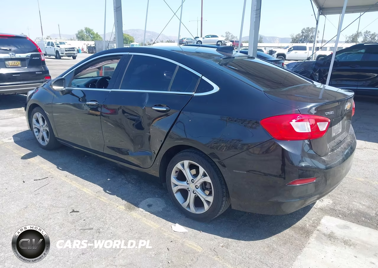 2017 Chevrolet Cruze Premier Auto VIN:1G1BF5SM1H7249746 - 3