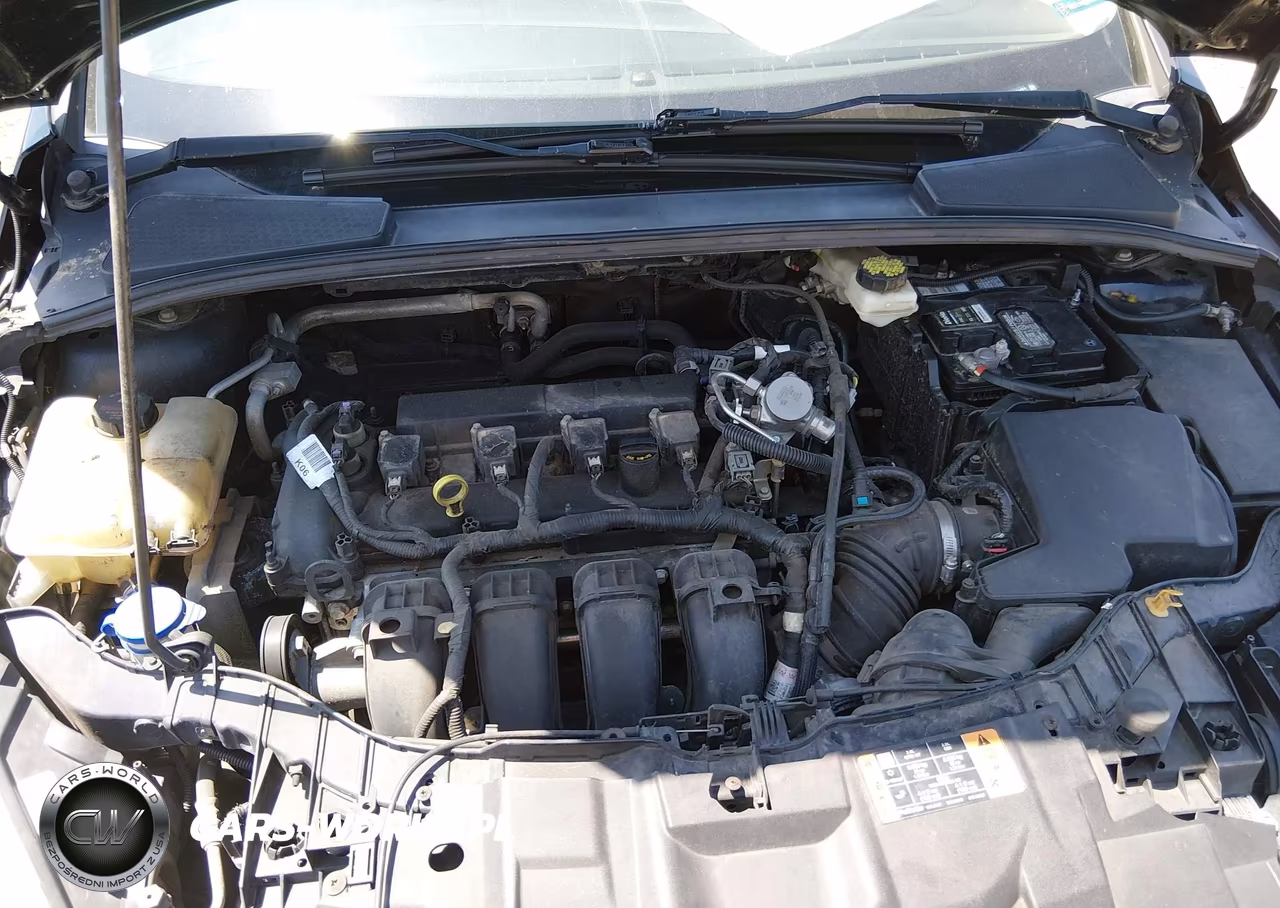 2017 Ford Focus Se VIN:1FADP3K21HL247301 - 10