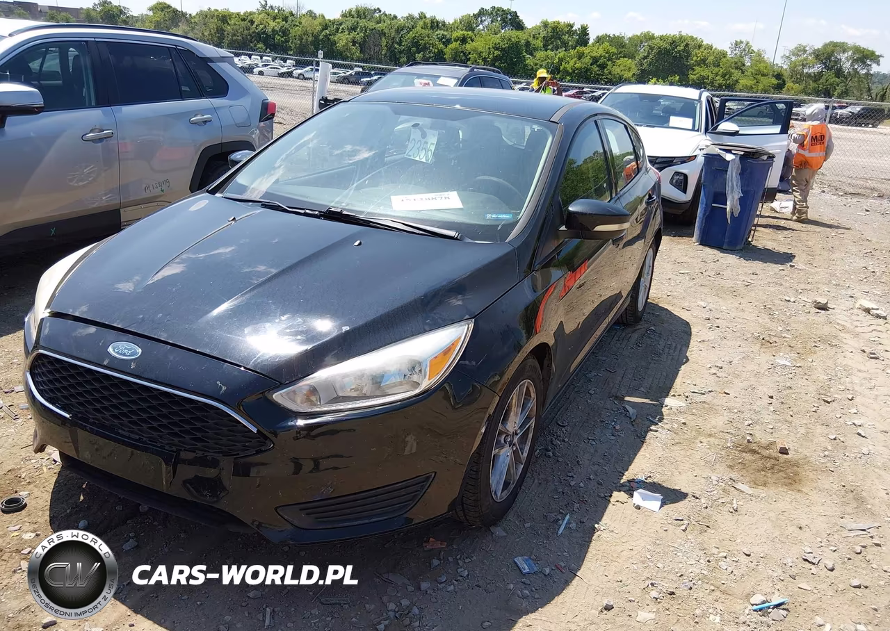 2017 Ford Focus Se VIN:1FADP3K21HL247301 - 2
