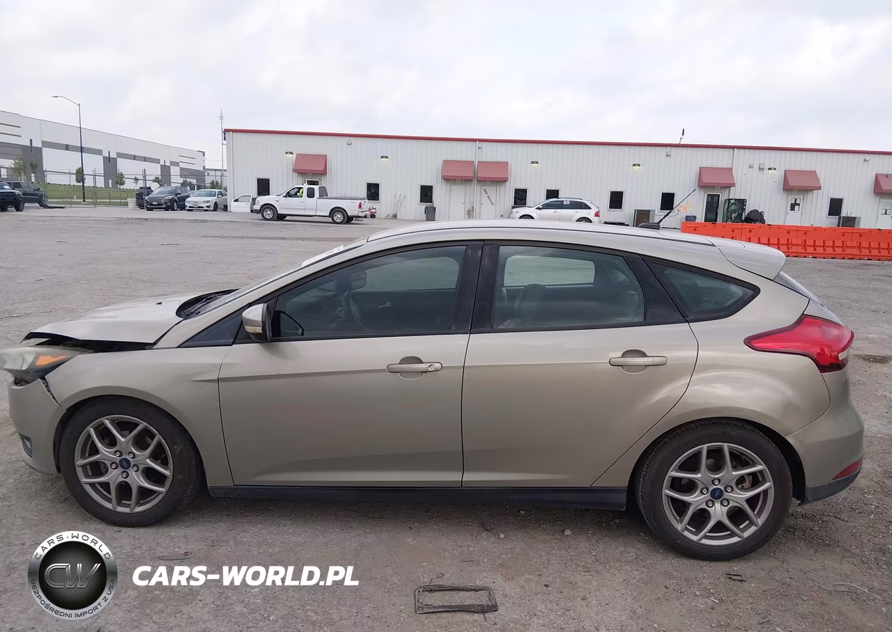 2015 Ford Focus Se VIN:1FADP3K28FL283127 - 14