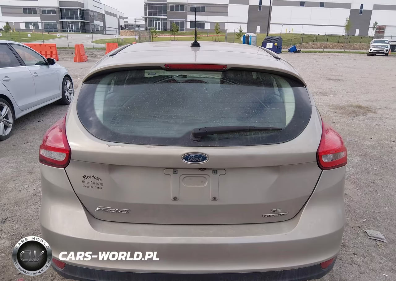 2015 Ford Focus Se VIN:1FADP3K28FL283127 - 16
