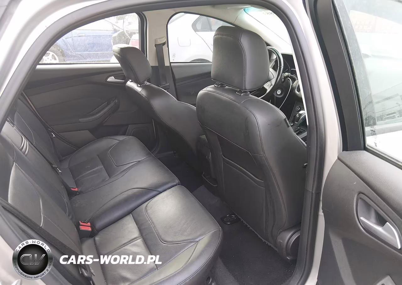 2015 Ford Focus Se VIN:1FADP3K28FL283127 - 8