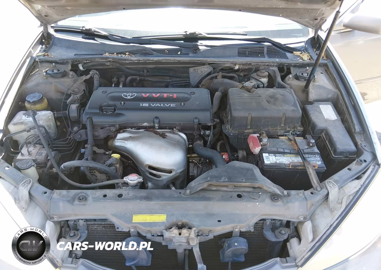 2003 Toyota Camry Le VIN:4T1BE32K03U724046 - 10