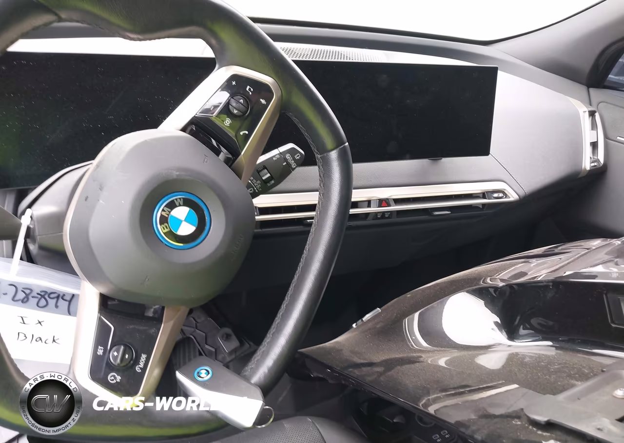 2023 BMW Ix xDrive50 VIN:WB523CF06PCM54850 - 11