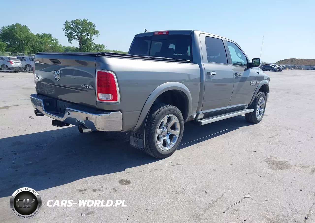 2013 Ram 1500 Laramie VIN:1C6RR7NT3DS661936 - 4