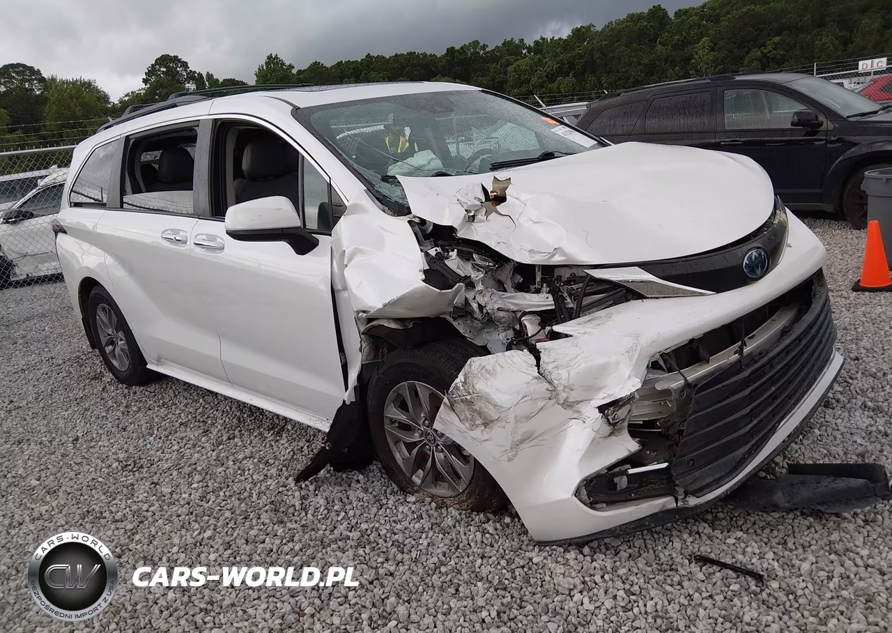 2022 Toyota Sienna Xle – zdjęcie 1 z 16