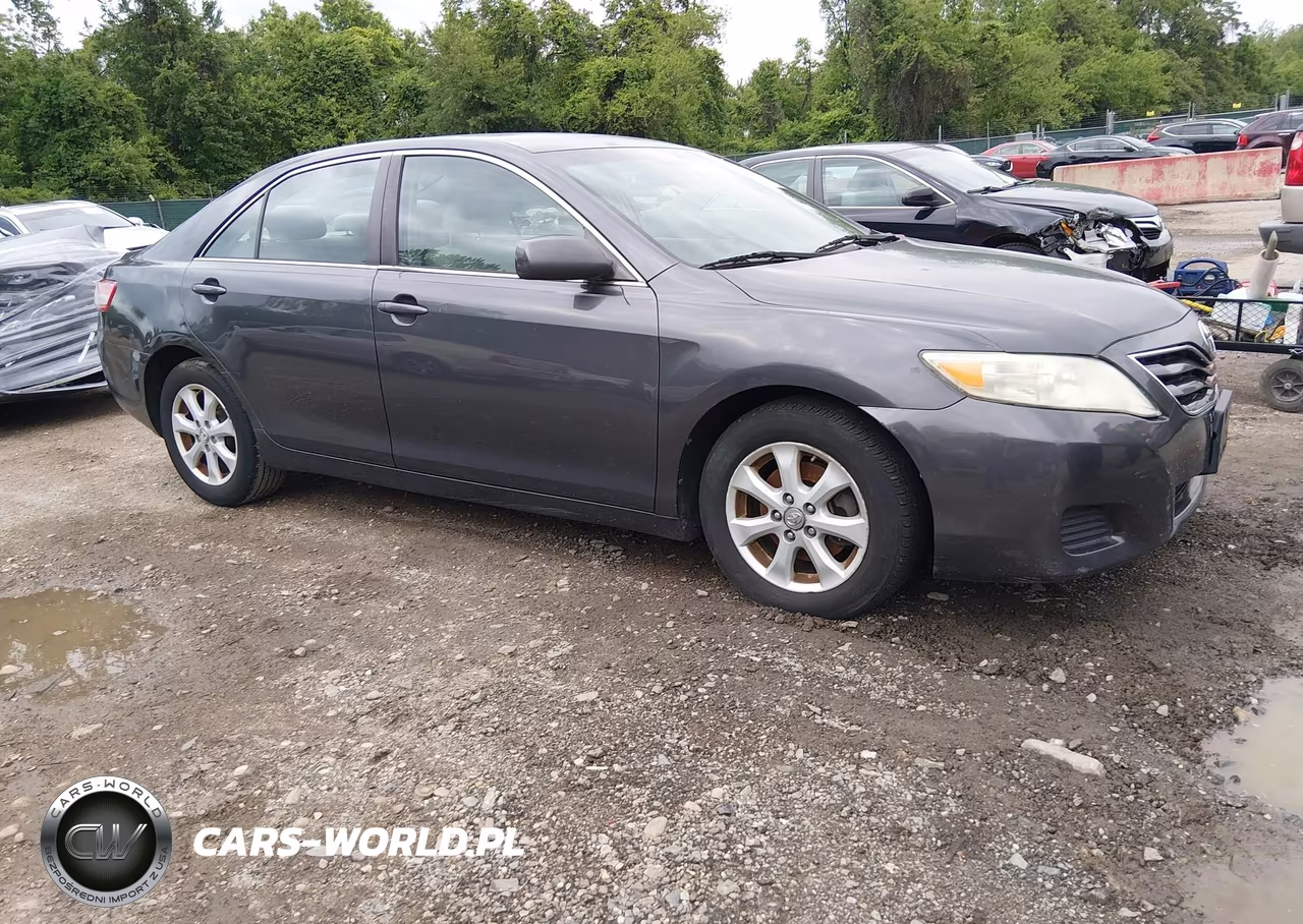 Główne zdjęcie 2011 Toyota Camry Le