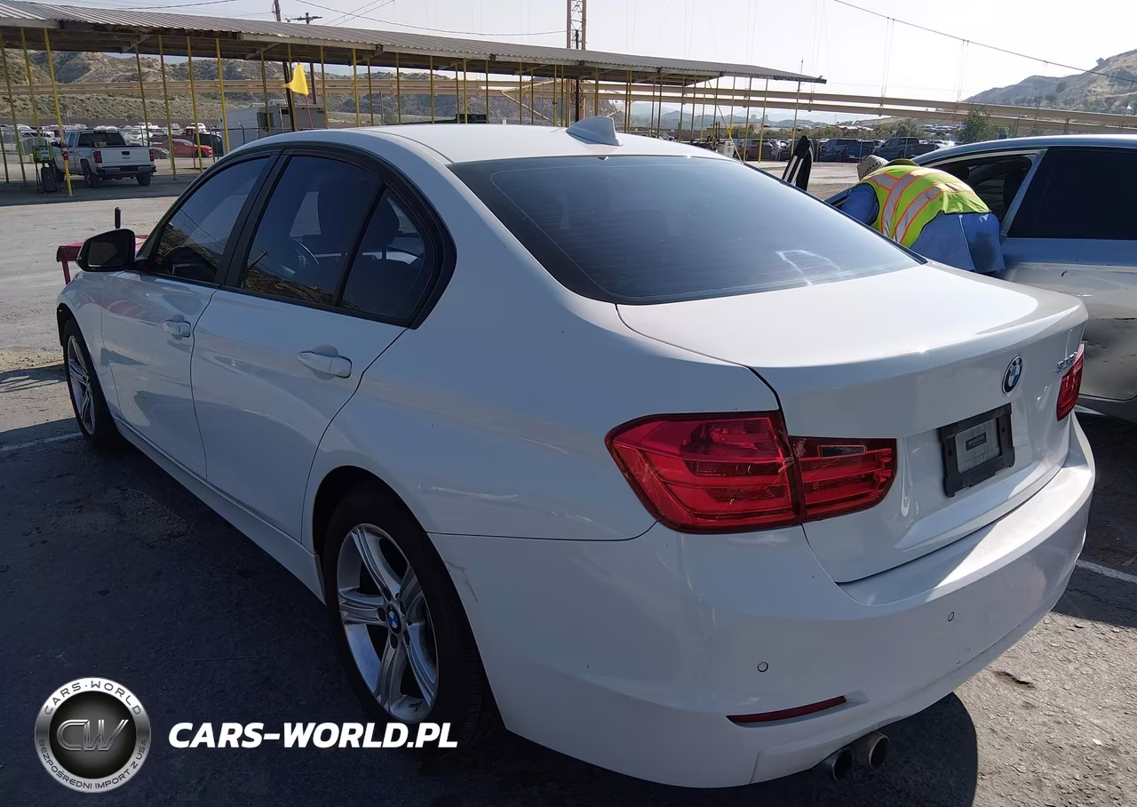 2013 BMW 328I VIN:WBA3A5C52DF603725 - 3