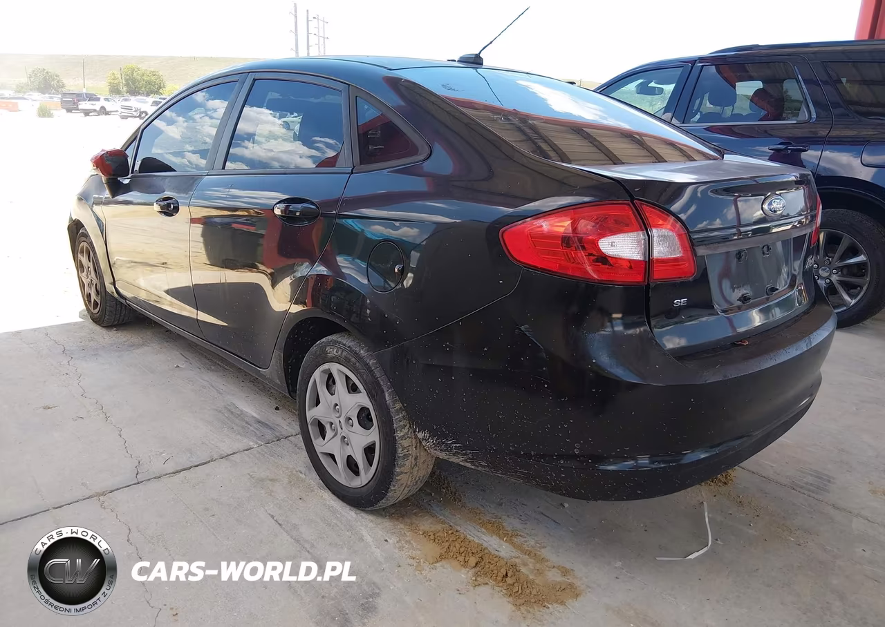 2013 Ford Fiesta Se VIN:3FADP4BJXDM218918 - 3