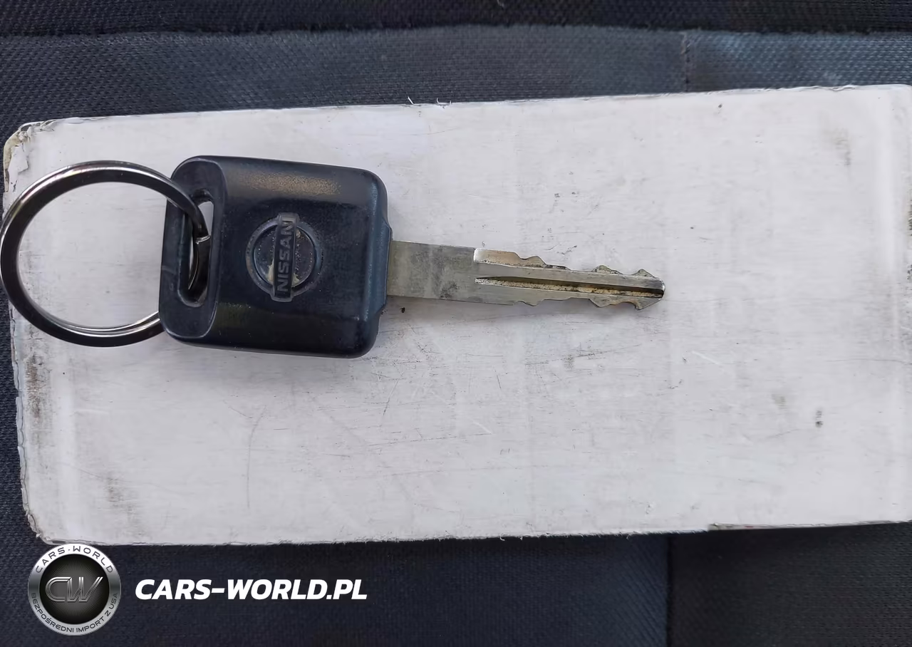 2018 Nissan Versa 1.6 S+ VIN:3N1CN7AP1JL821182 - 11