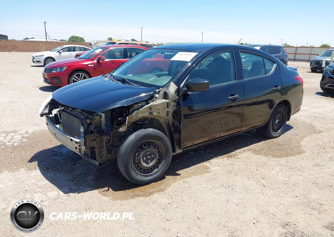 2018 Nissan Versa 1.6 S+ VIN:3N1CN7AP1JL821182 - 2