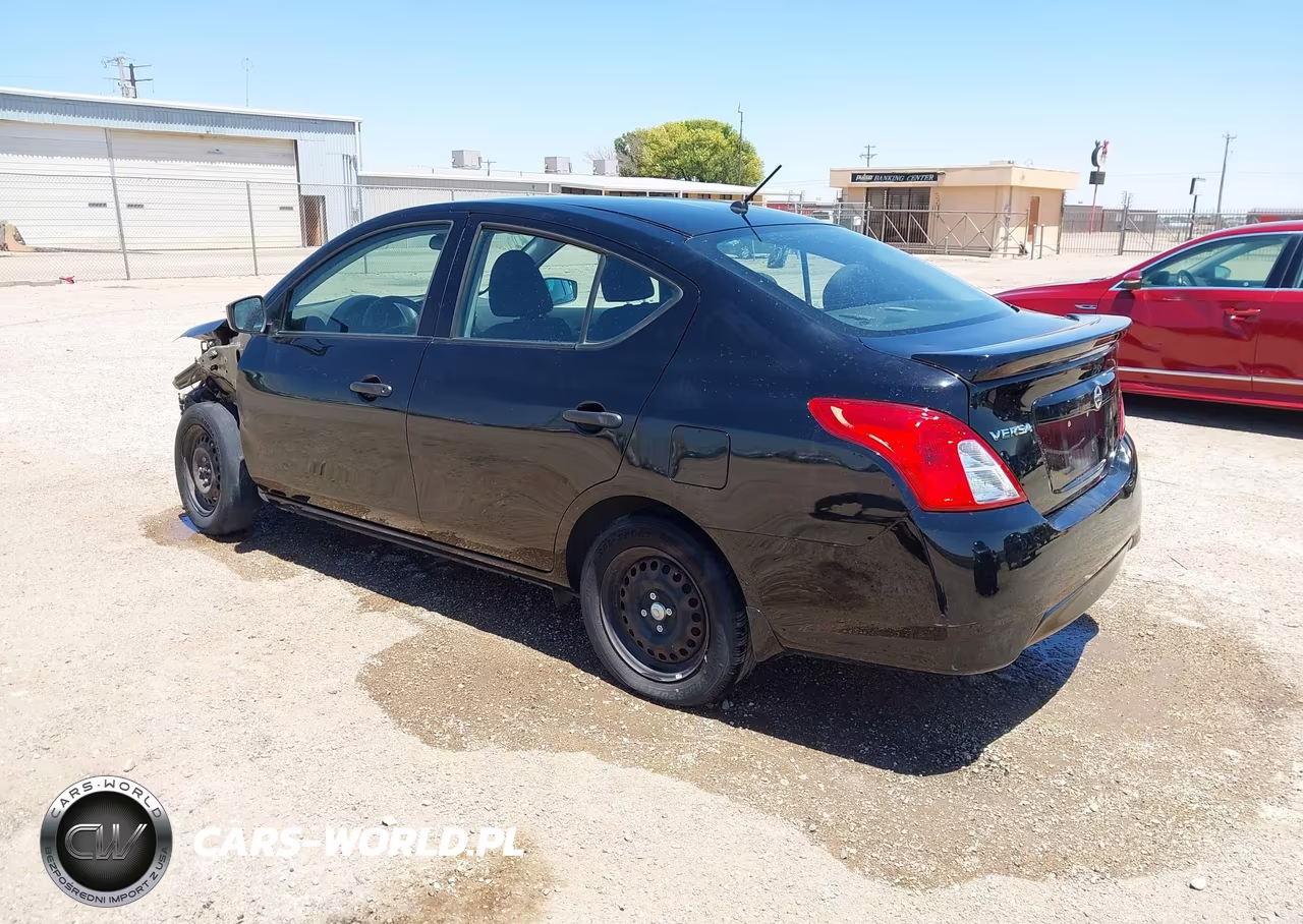 2018 Nissan Versa 1.6 S+ VIN:3N1CN7AP1JL821182 - 3