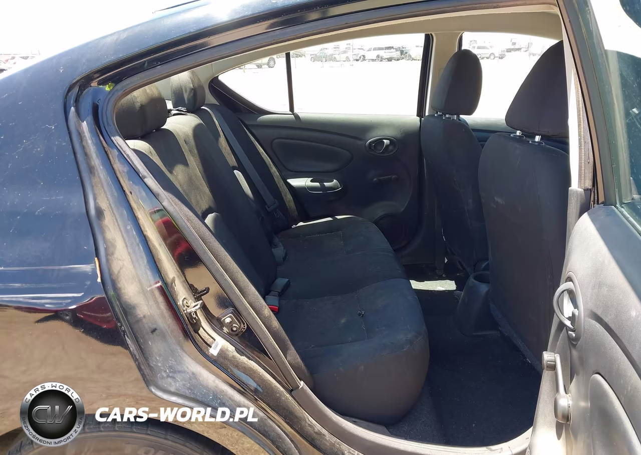2018 Nissan Versa 1.6 S+ VIN:3N1CN7AP1JL821182 - 8