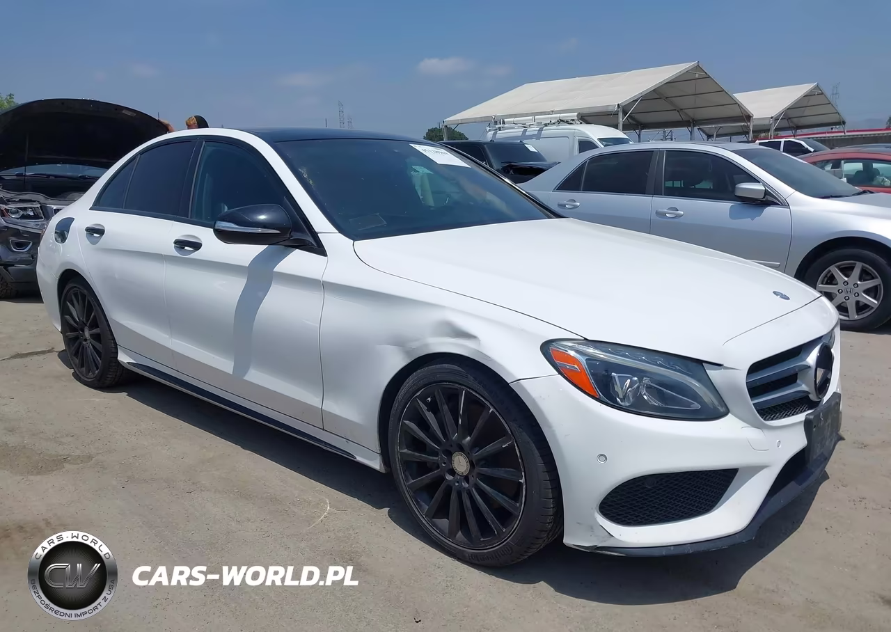 Główne zdjęcie 2015 Mercedes-Benz C 400 4Matic