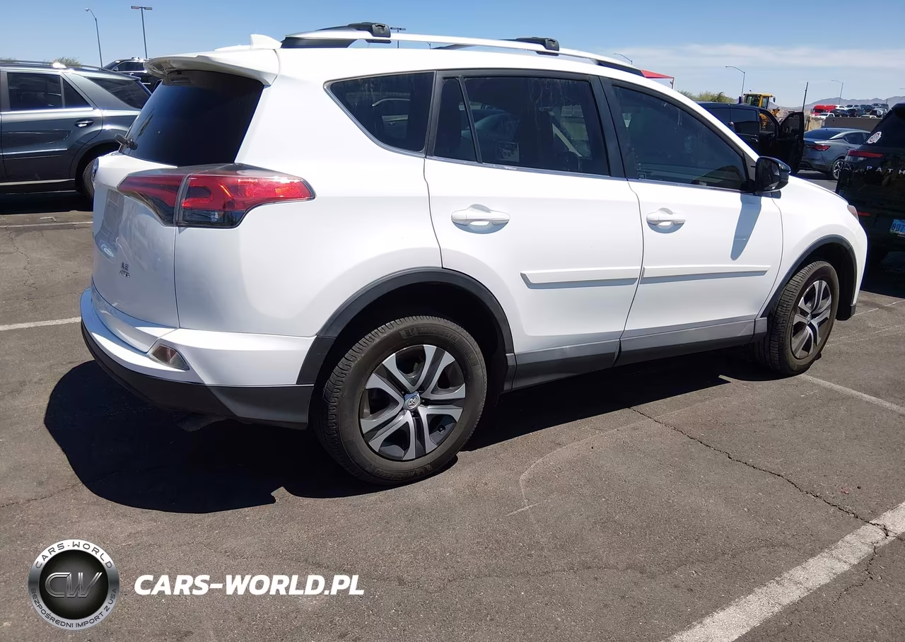 2016 Toyota Rav4 Le VIN:2T3BFREV8GW538547 - 4