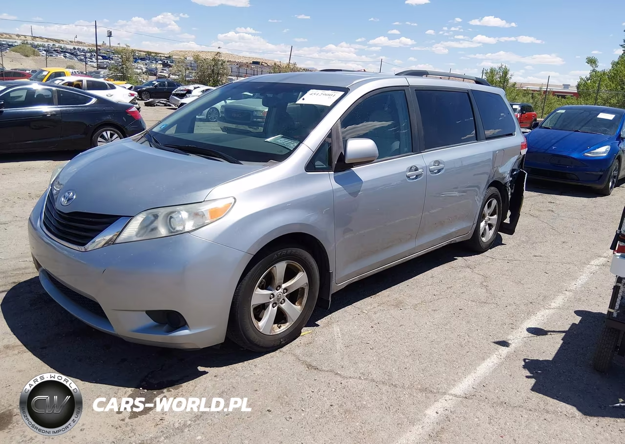 2011 Toyota Sienna Le V6 VIN:5TDKK3DC7BS143682 - 2
