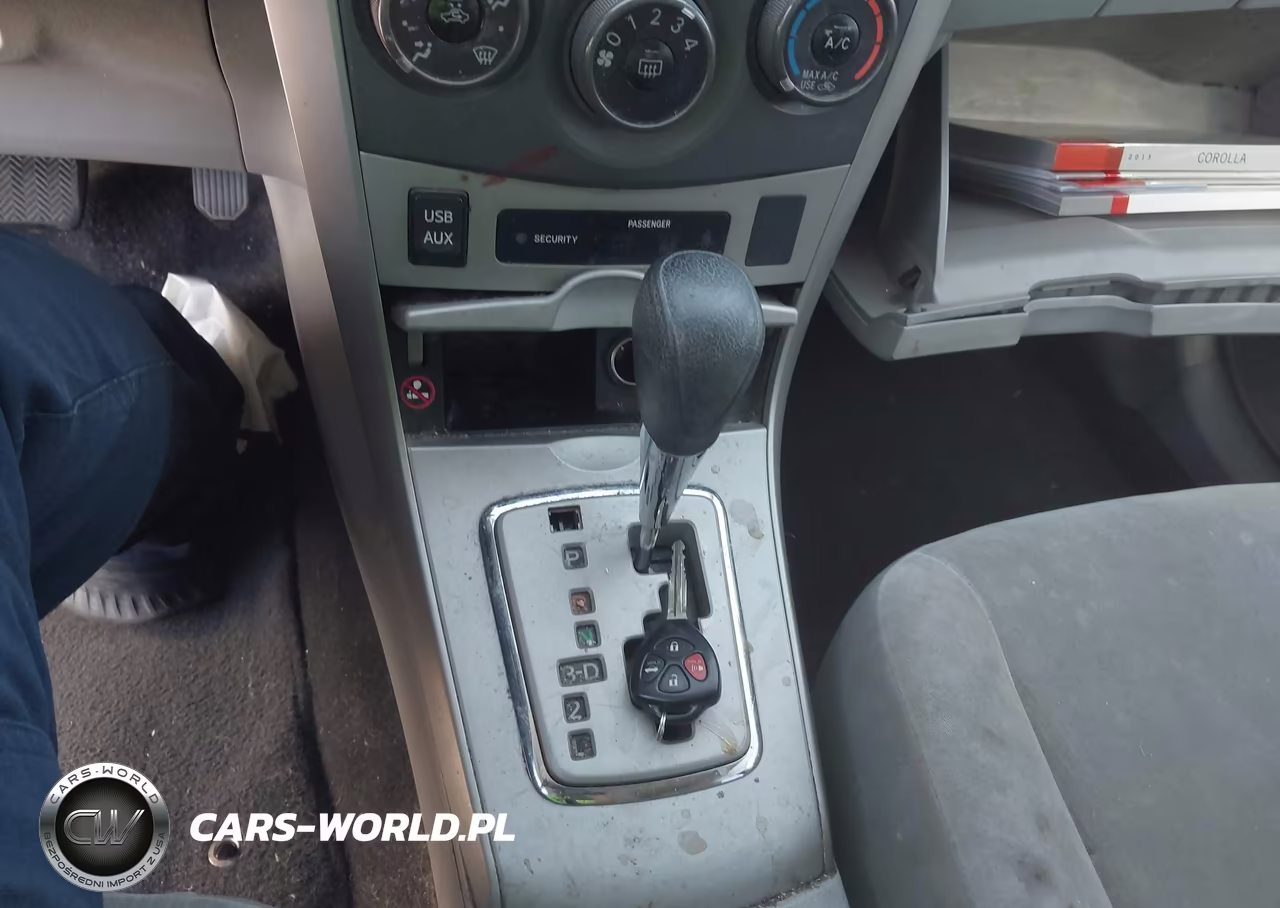 2013 Toyota Corolla Le VIN:5YFBU4EEXDP138407 - 11