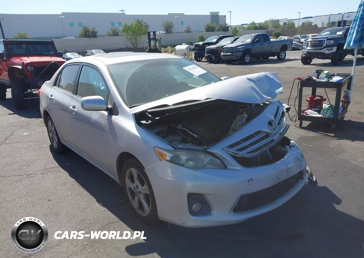 2013 Toyota Corolla Le VIN:5YFBU4EEXDP138407 - 13