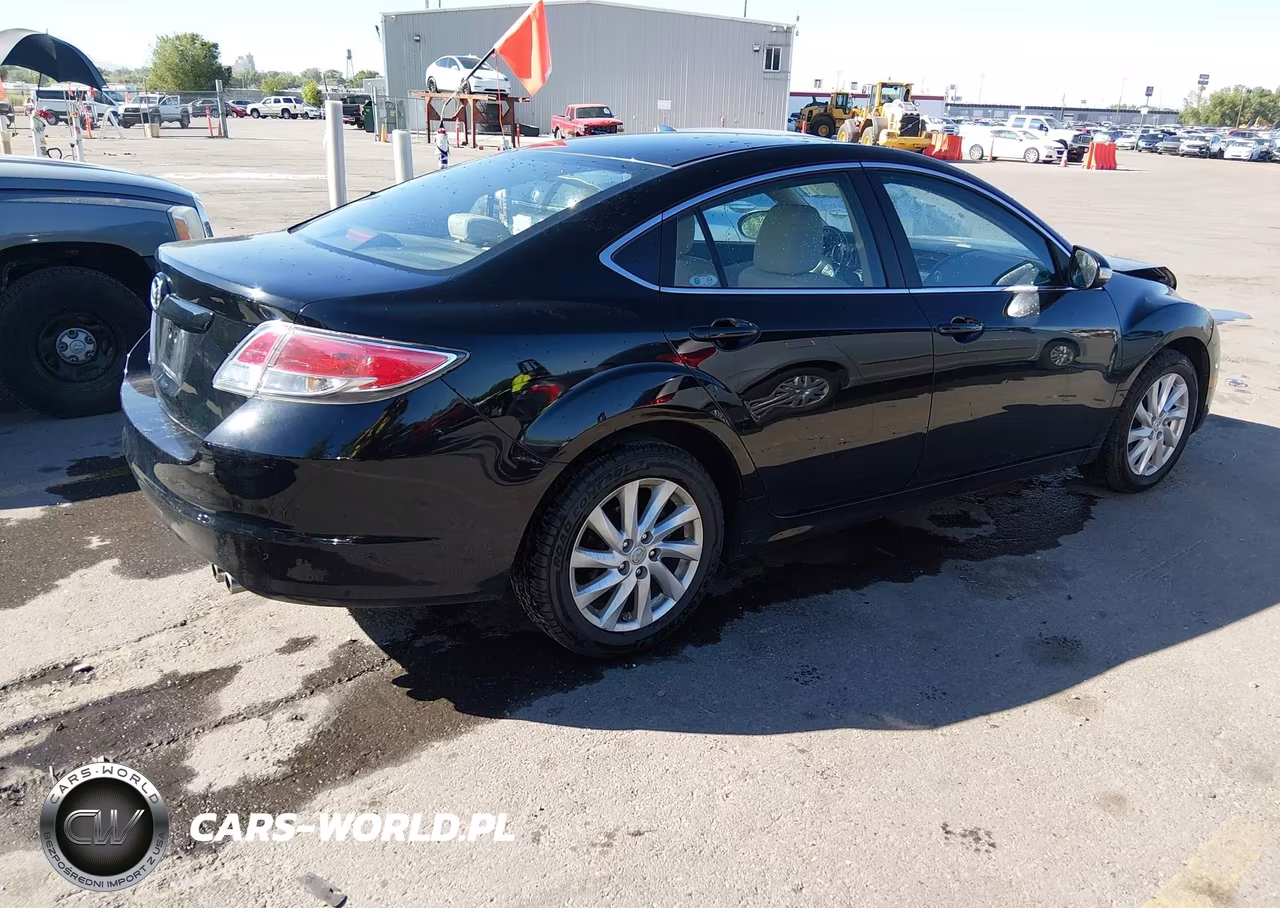 2011 Mazda Mazda6 I Touring Plus VIN:1YVHZ8CHXB5M29980 - 4