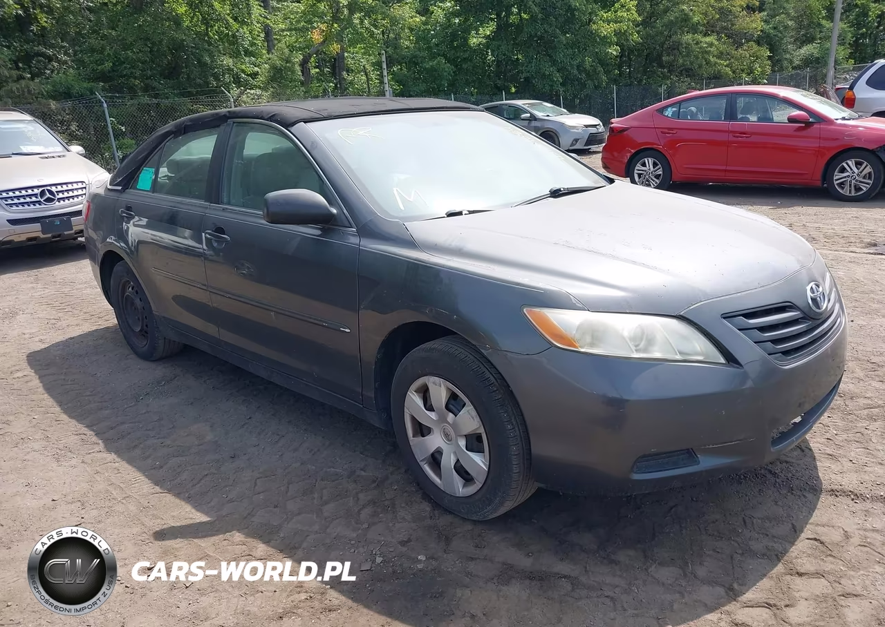 2009 Toyota Camry Le – zdjęcie 1 z 11