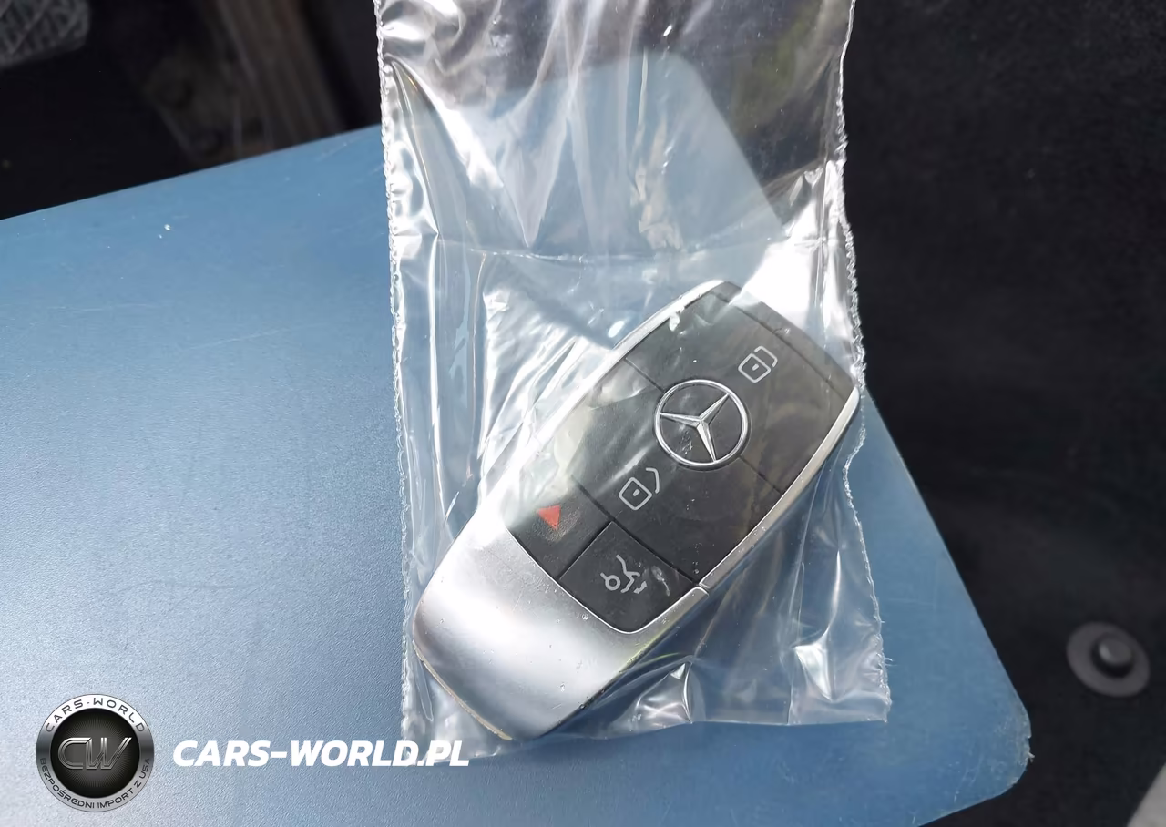 2021 Mercedes-Benz C 300 Sedan VIN:W1KWF8DBXMR639464 - 11