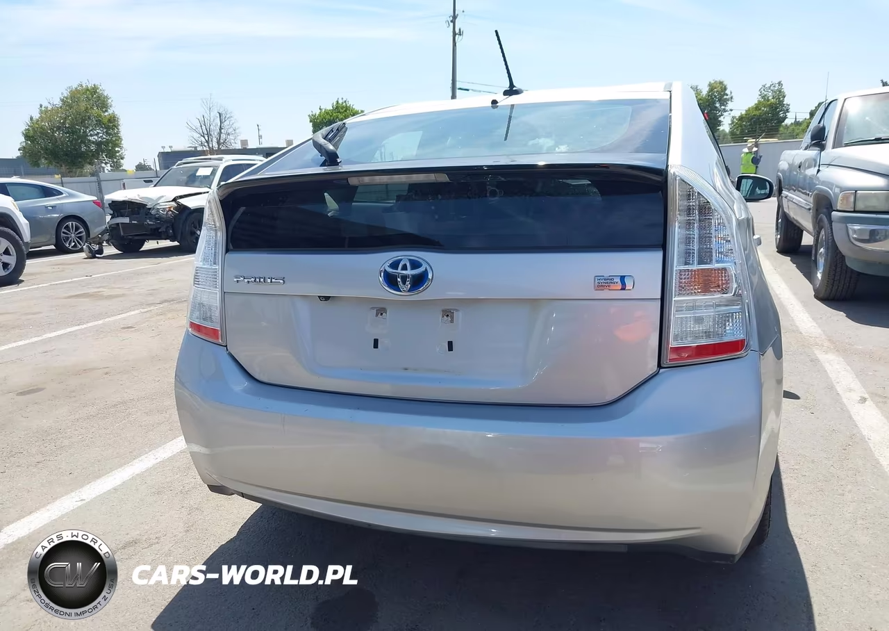 2011 Toyota Prius Five VIN:JTDKN3DUXB0257291 - 17